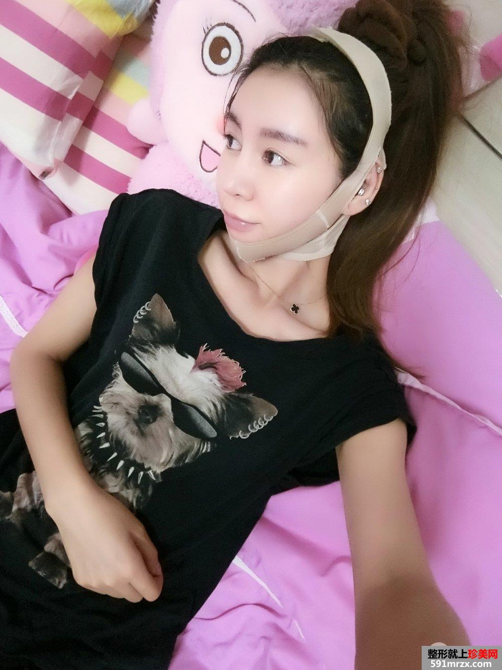 �p�°���֬���˰���������ǰ�󌦱���Ƭ����