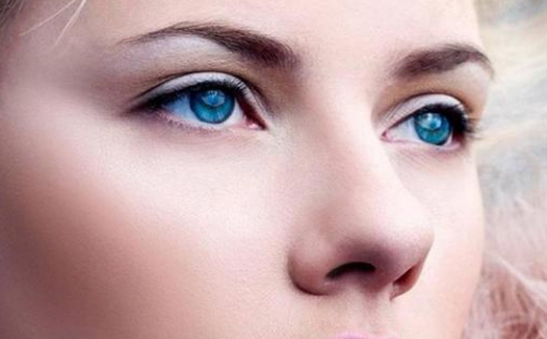 ���۾������